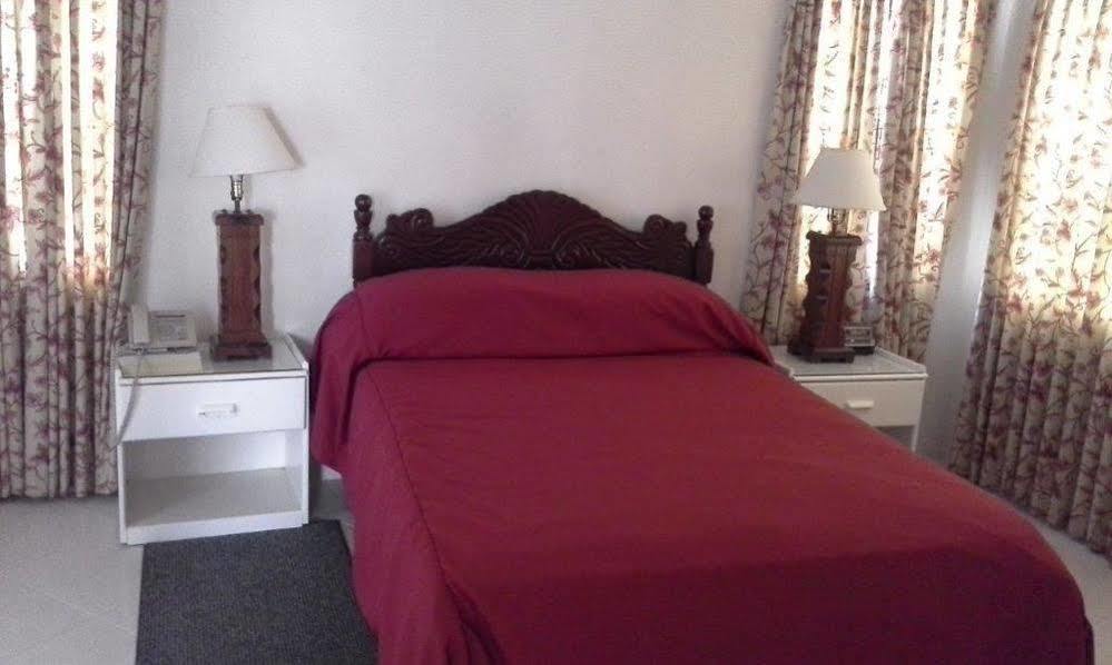 Mirabelle Apartment Hotel Christ Church Extérieur photo